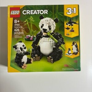 NIB Lego Creator Panda Family 31165